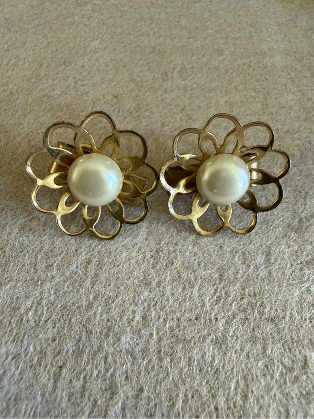 Vintage Gold-Tone  Faux Pearl Floral Clip-On Earrings